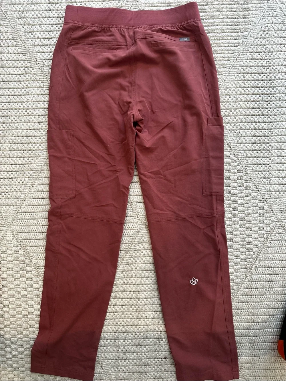 Men’s figs scrubs- Size small
